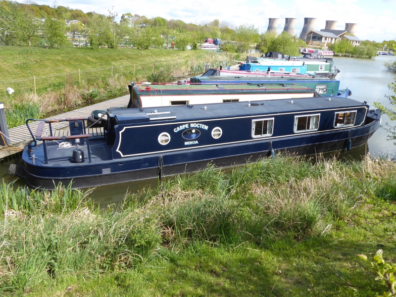 East West Carpe Noctem Narrowbeam East West Carpe Noctem Narrowbeam