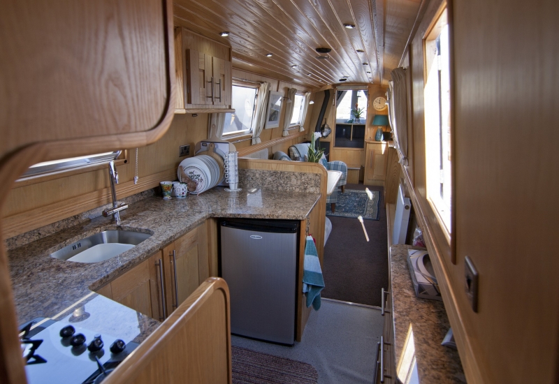We are pleased to announce Blue Belle 57 x 6.10 Narrowbeam 