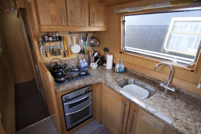 We are pleased to announce Blue Belle 57 x 6.10 Narrowbeam 