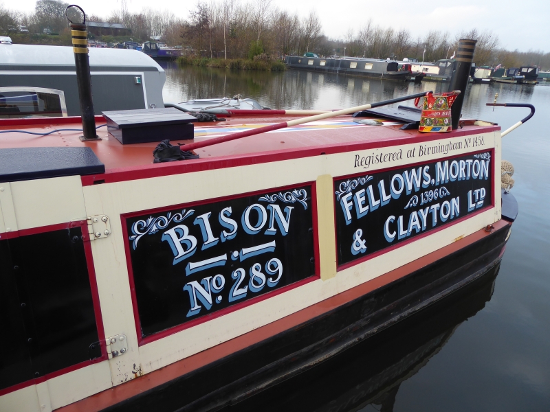 Fellows Morton & Clayton  Bison - Fleet no 289 Narrowbeam