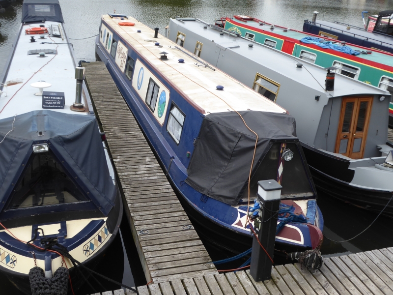 M&N Narrowboats Vagabond Too Narrowbeam