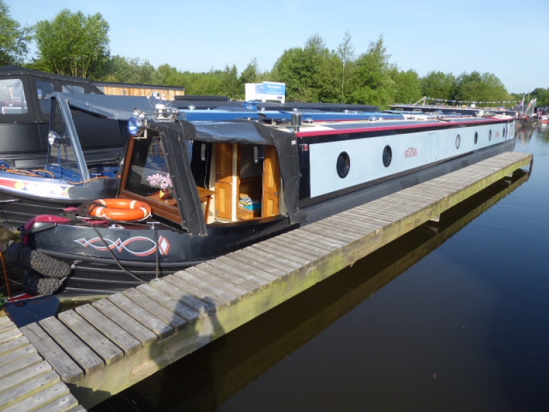 Alexander Boats Ltd Tootling By Gently Narrowbeam