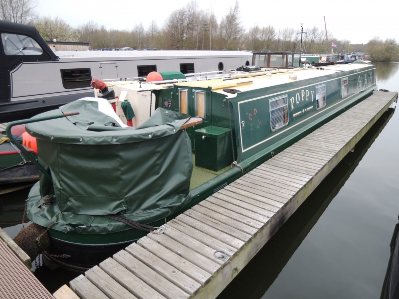 Chanel Narrowboats Poppy Narrowbeam