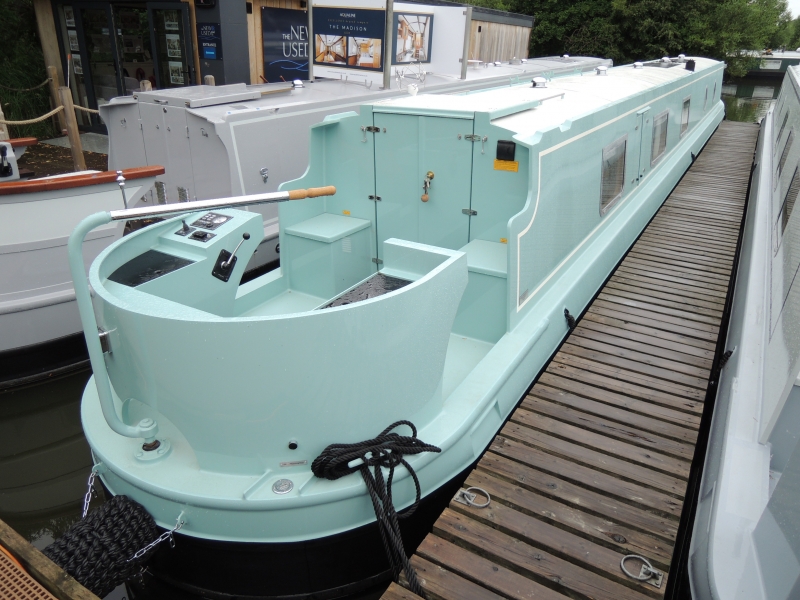 New Russell narrowboats RNB008 Narrowbeam