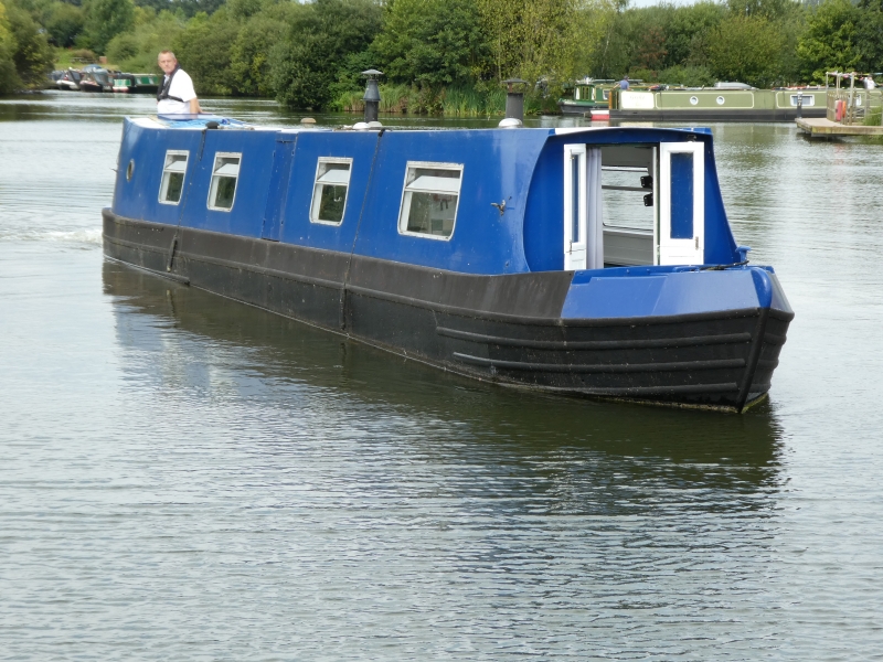 Calcutt boats Elen Narrowbeam